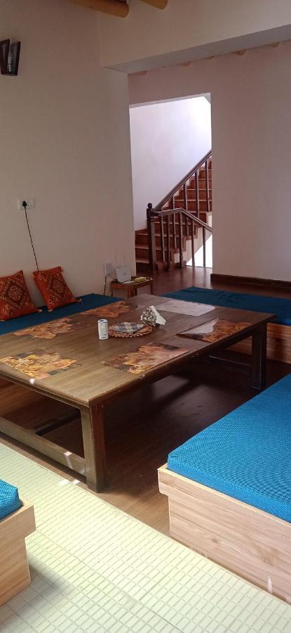 Lhardak Home Stay Leh Kültér fotó